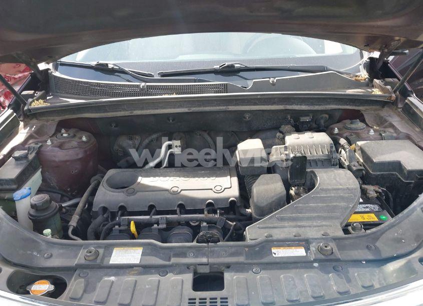 Photo 10 of 2011 Kia Sorento LX (VIN 5XYKTDA12BG144158)