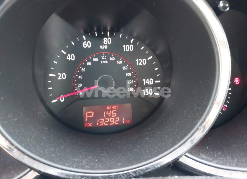 Photo 7 of 2011 Kia Sorento LX (VIN 5XYKTDA12BG144158)