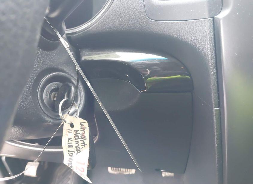 Photo 11 of 2011 Kia Sorento LX (VIN 5XYKTDA13BG096136)