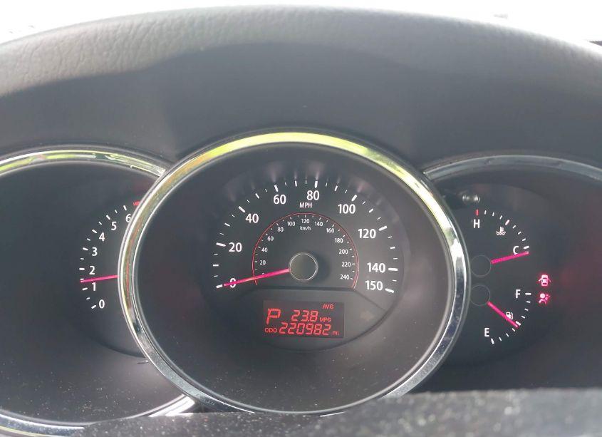 Photo 7 of 2011 Kia Sorento LX (VIN 5XYKTDA13BG096136)