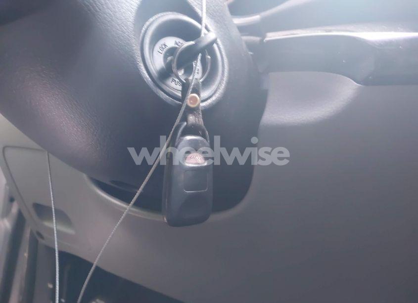 Photo 11 of 2011 Kia Sorento LX (VIN 5XYKTDA13BG181459)