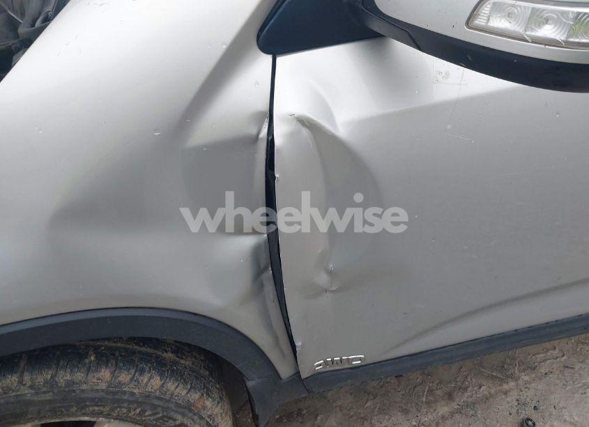 Photo 6 of 2011 Kia Sorento LX (VIN 5XYKTDA13BG181459)