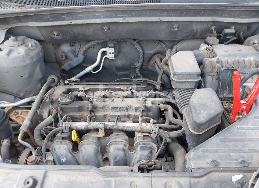 Photo 10 of 2011 Kia Sorento LX (VIN 5XYKTDA15BG178563)