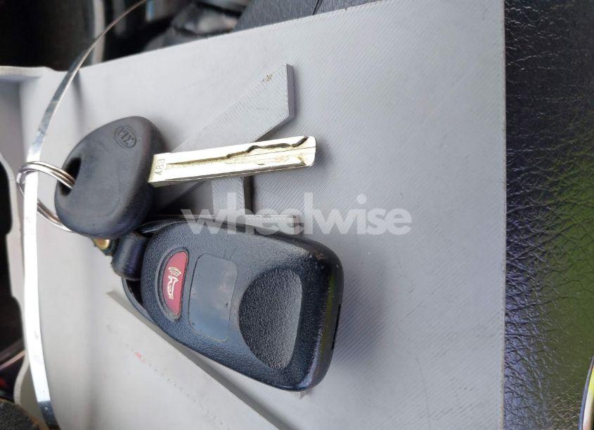 Photo 11 of 2011 Kia Sorento LX (VIN 5XYKTDA15BG178563)