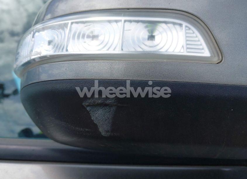 Photo 6 of 2011 Kia Sorento LX (VIN 5XYKTDA15BG178563)