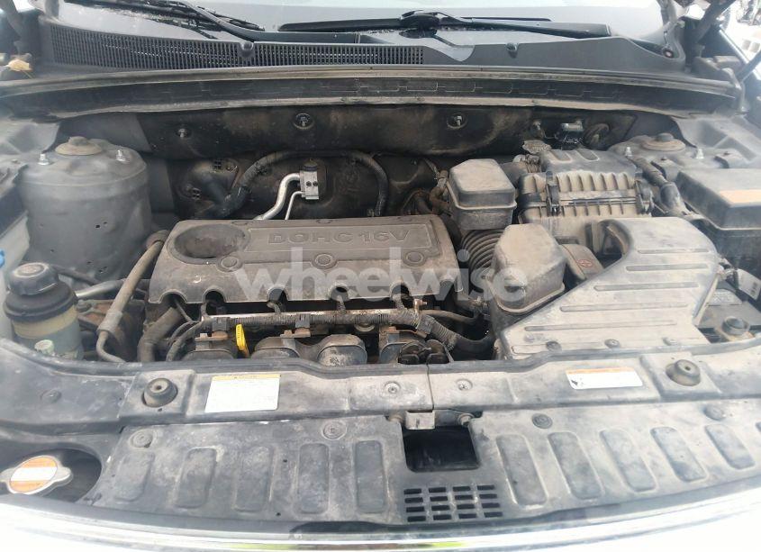 Photo 10 of 2011 Kia Sorento LX (VIN 5XYKTDA18BG153026)