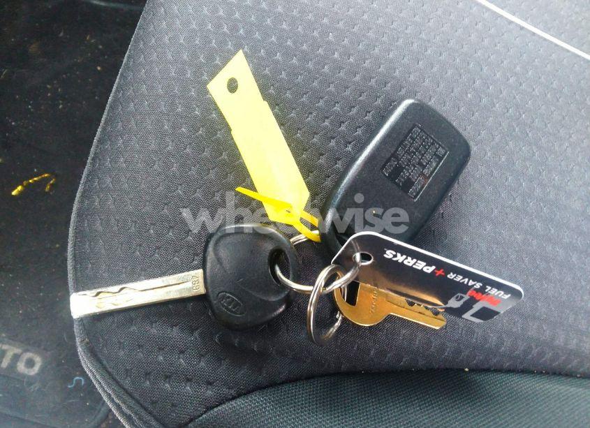 Photo 11 of 2011 Kia Sorento LX (VIN 5XYKTDA18BG153026)