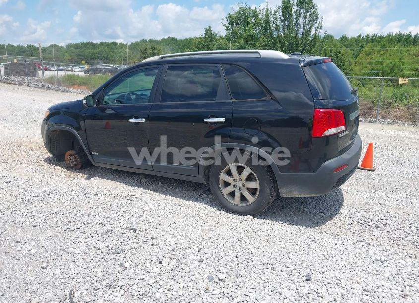 Photo 3 of 2011 Kia Sorento LX V6 (VIN 5XYKTDA21BG127070)