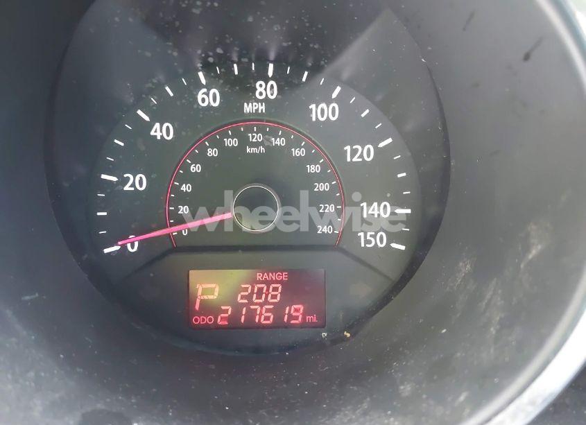 Photo 7 of 2011 Kia Sorento LX V6 (VIN 5XYKTDA21BG127070)