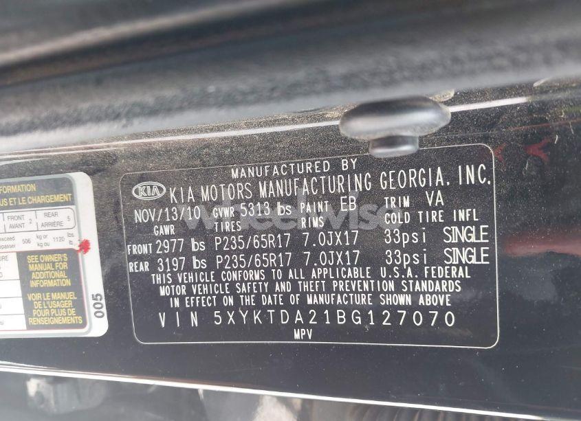 Photo 9 of 2011 Kia Sorento LX V6 (VIN 5XYKTDA21BG127070)