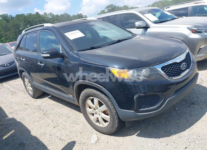 2011 Kia Sorento LX V6 (VIN 5XYKTDA21BG159792) main photo