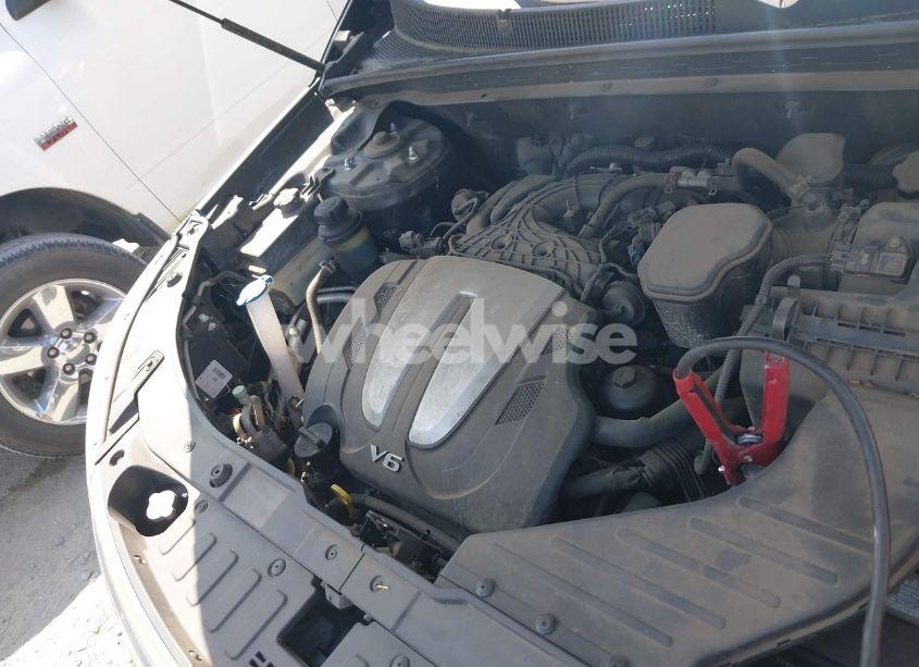 Photo 10 of 2011 Kia Sorento LX V6 (VIN 5XYKTDA21BG159792)