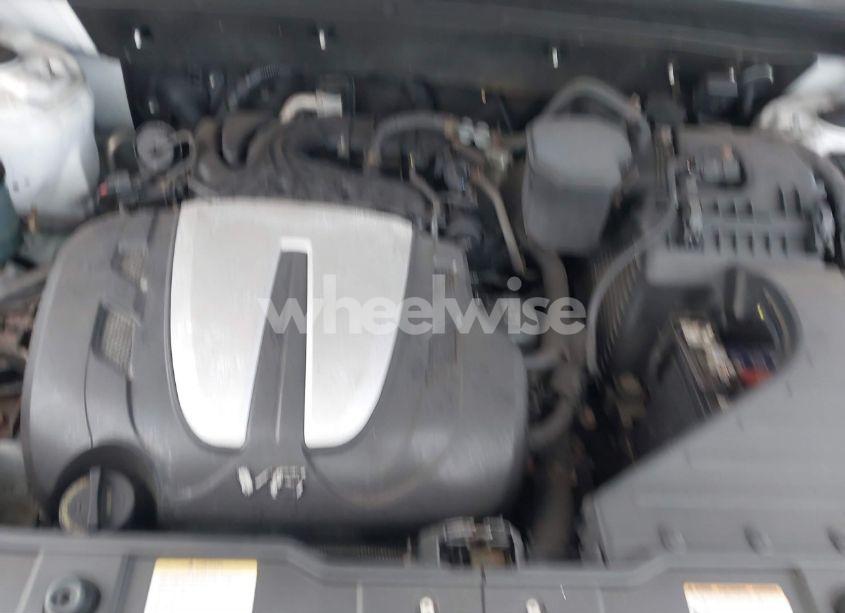 Photo 10 of 2011 Kia Sorento LX V6 (VIN 5XYKTDA22BG110567)