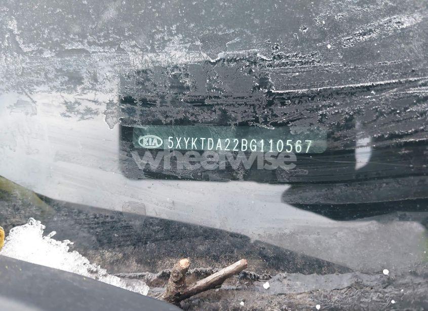 Photo 11 of 2011 Kia Sorento LX V6 (VIN 5XYKTDA22BG110567)