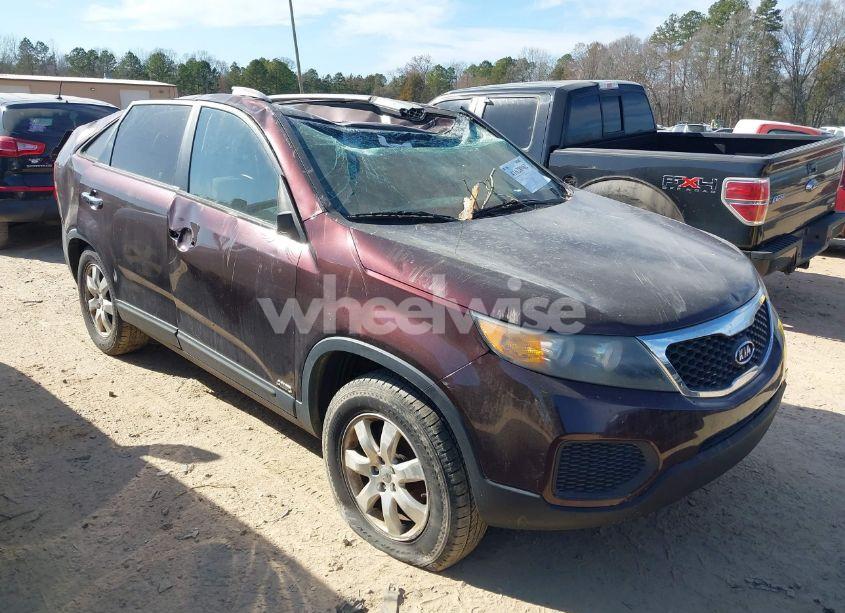 2012 Kia Sorento LX V6 (VIN 5XYKTDA22CG267971) main photo