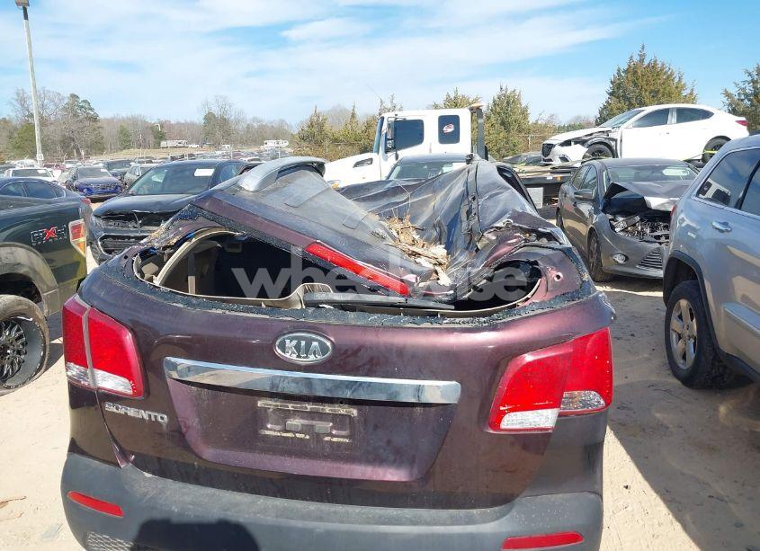 Photo 12 of 2012 Kia Sorento LX V6 (VIN 5XYKTDA22CG267971)