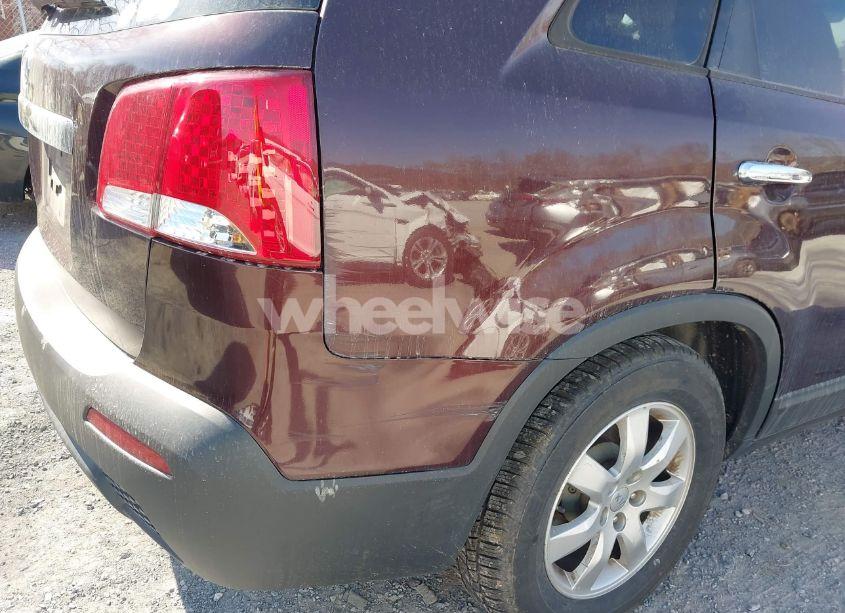 Photo 15 of 2012 Kia Sorento LX V6 (VIN 5XYKTDA22CG286925)