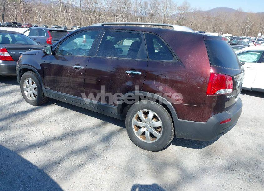 Photo 3 of 2012 Kia Sorento LX V6 (VIN 5XYKTDA22CG286925)