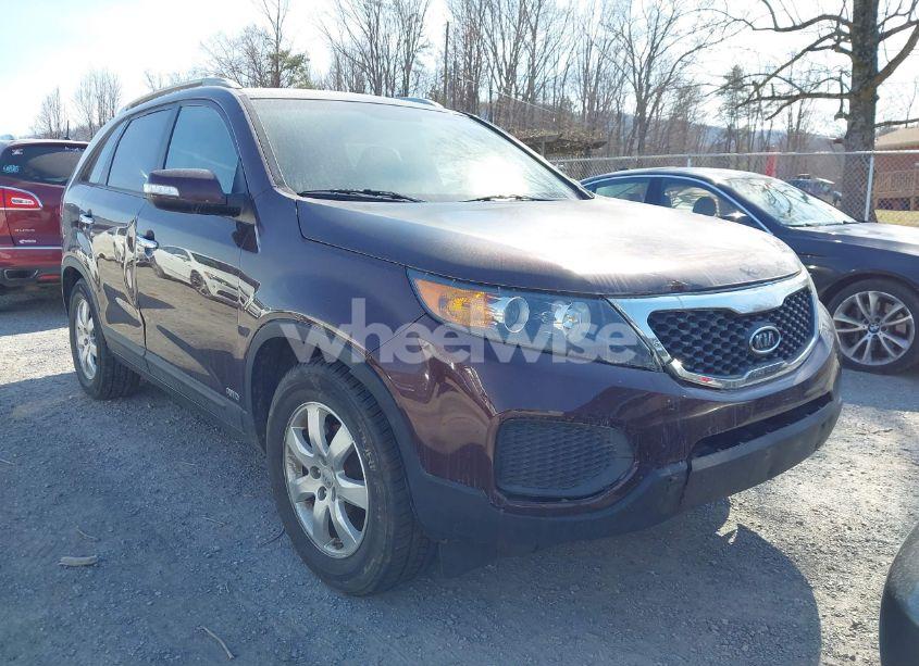 Photo 6 of 2012 Kia Sorento LX V6 (VIN 5XYKTDA22CG286925)
