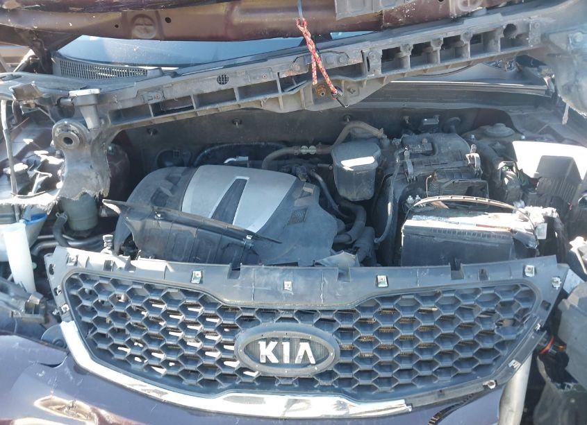 Photo 10 of 2011 Kia Sorento LX V6 (VIN 5XYKTDA23BG156084)