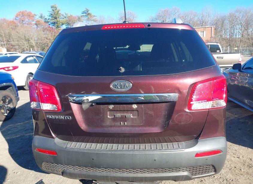 Photo 16 of 2011 Kia Sorento LX V6 (VIN 5XYKTDA23BG156084)