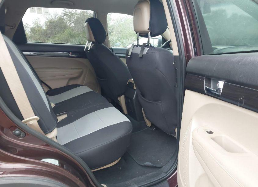 Photo 8 of 2011 Kia Sorento LX V6 (VIN 5XYKTDA23BG166310)