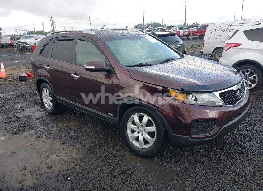 2012 Kia Sorento LX V6 (VIN 5XYKTDA23CG243548) main photo
