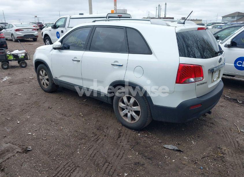 Photo 3 of 2012 Kia Sorento LX V6 (VIN 5XYKTDA23CG272564)