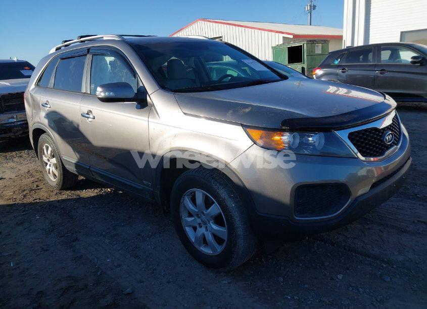 2012 Kia Sorento LX V6 (VIN 5XYKTDA23CG297268) main photo