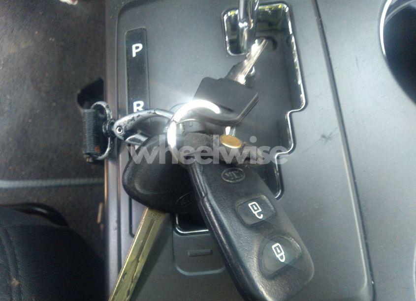 Photo 11 of 2012 Kia Sorento LX V6 (VIN 5XYKTDA25CG275997)