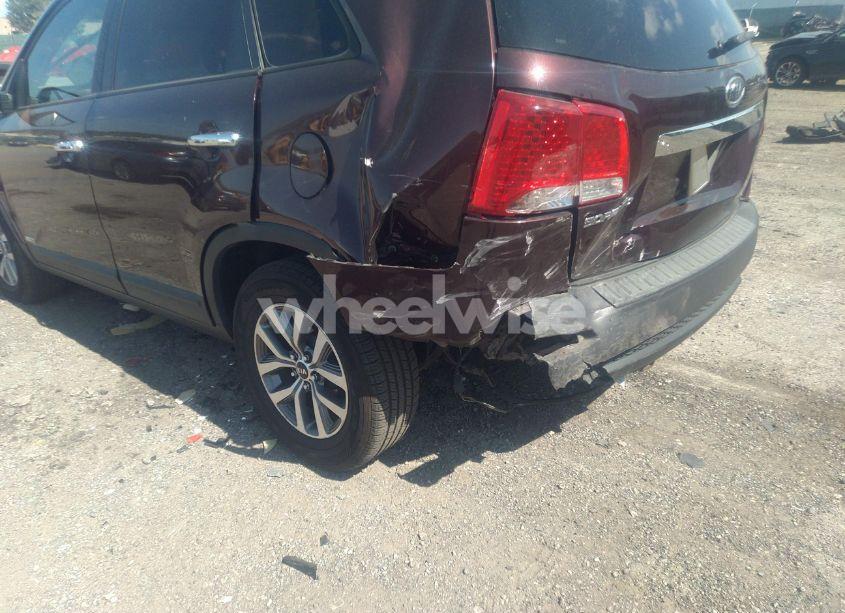 Photo 6 of 2012 Kia Sorento LX V6 (VIN 5XYKTDA25CG275997)