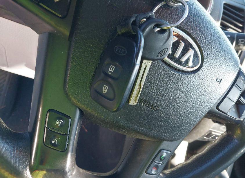 Photo 11 of 2013 Kia Sorento LX V6 (VIN 5XYKTDA25DG382260)