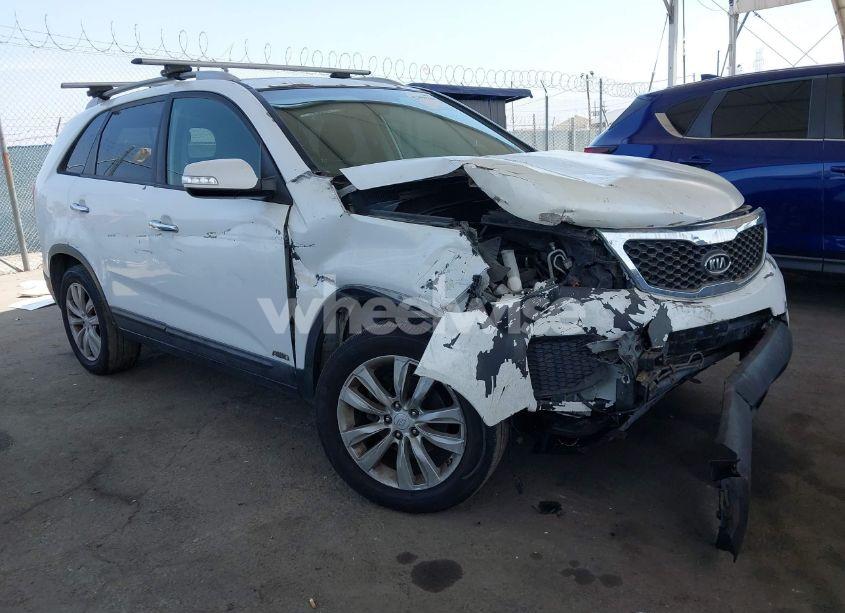 2011 Kia Sorento LX V6 (VIN 5XYKTDA26BG074351) main photo