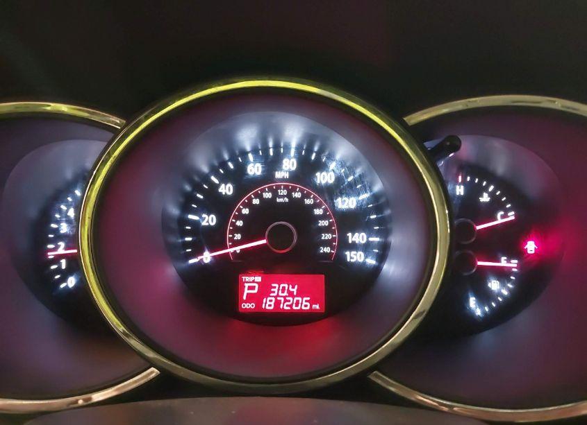 Photo 7 of 2011 Kia Sorento LX V6 (VIN 5XYKTDA26BG136461)