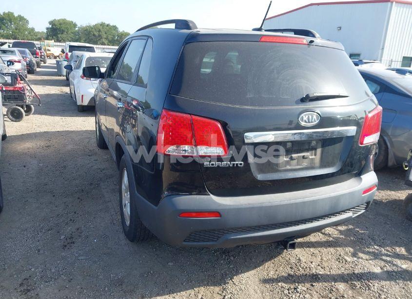 Photo 3 of 2013 Kia Sorento LX V6 (VIN 5XYKTDA26DG319121)