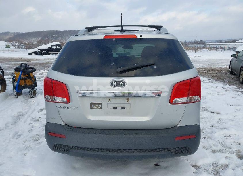 Photo 16 of 2013 Kia Sorento LX V6 (VIN 5XYKTDA26DG338980)
