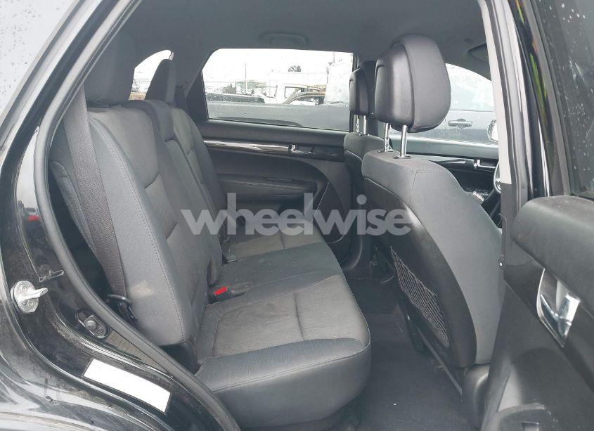 Photo 8 of 2013 Kia Sorento LX V6 (VIN 5XYKTDA26DG369145)
