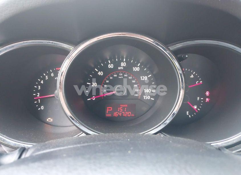 Photo 7 of 2011 Kia Sorento LX V6 (VIN 5XYKTDA27BG119796)