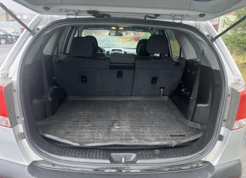 Photo 13 of 2011 Kia Sorento LX V6 (VIN 5XYKTDA27BG136890)