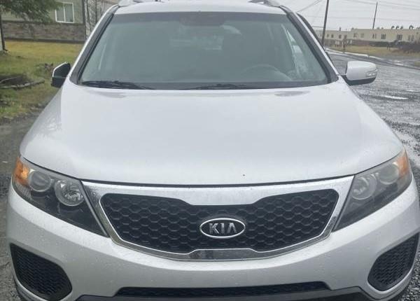 Photo 15 of 2011 Kia Sorento LX V6 (VIN 5XYKTDA27BG136890)