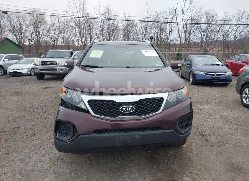 Photo 12 of 2012 Kia Sorento LX V6 (VIN 5XYKTDA27CG288847)