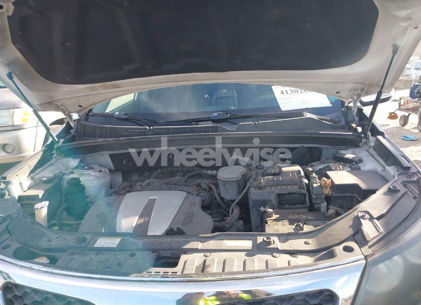 Photo 10 of 2011 Kia Sorento LX V6 (VIN 5XYKTDA28BG163743)
