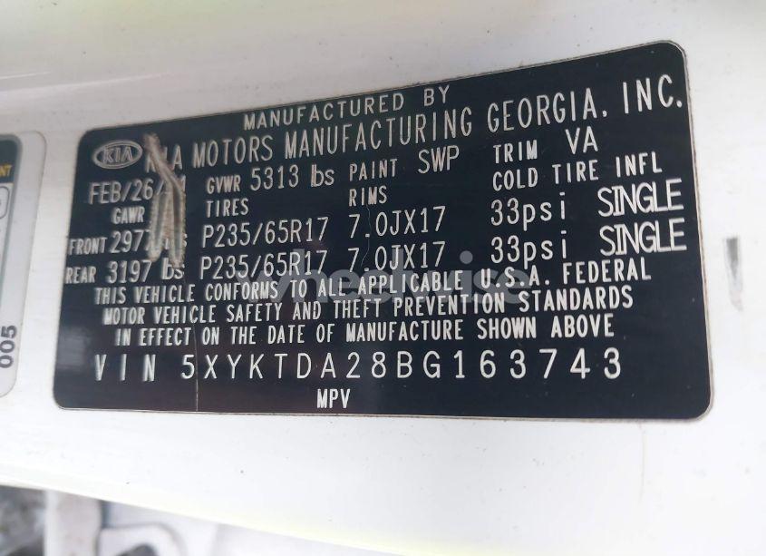 Photo 9 of 2011 Kia Sorento LX V6 (VIN 5XYKTDA28BG163743)