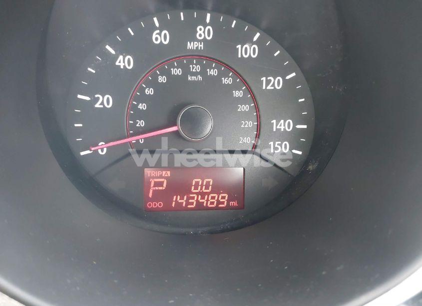 Photo 7 of 2011 Kia Sorento LX V6 (VIN 5XYKTDA28BG165346)