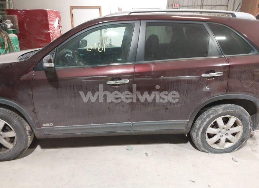 Photo 14 of 2013 Kia Sorento LX V6 (VIN 5XYKTDA28DG338687)