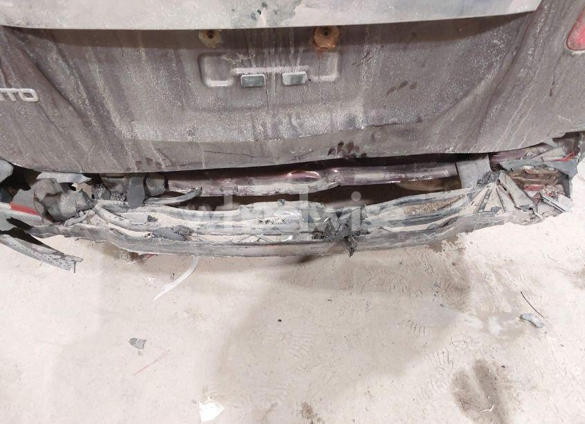 Photo 6 of 2013 Kia Sorento LX V6 (VIN 5XYKTDA28DG338687)