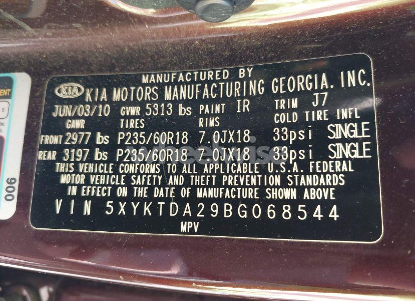 Photo 9 of 2011 Kia Sorento LX V6 (VIN 5XYKTDA29BG068544)