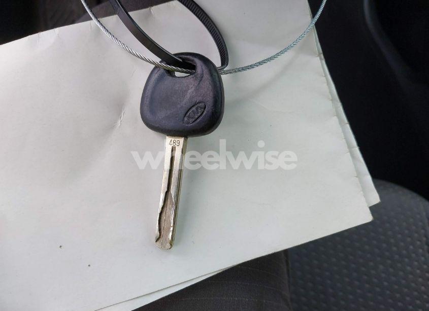 Photo 11 of 2011 Kia Sorento LX V6 (VIN 5XYKTDA29BG079804)