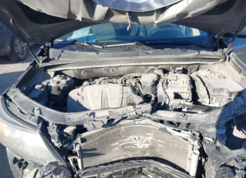 Photo 10 of 2011 Kia Sorento LX V6 (VIN 5XYKTDA29BG159507)