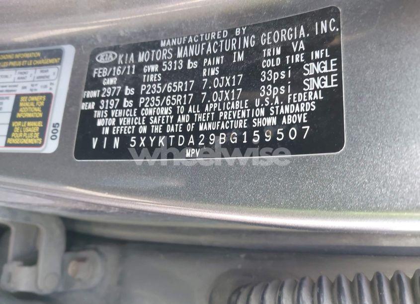 Photo 9 of 2011 Kia Sorento LX V6 (VIN 5XYKTDA29BG159507)